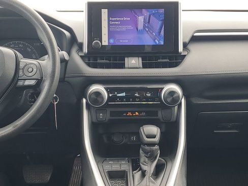 Used 2023 Toyota RAV4 LE image 28