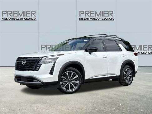 New 2026 Nissan Pathfinder Platinum FWD image 1