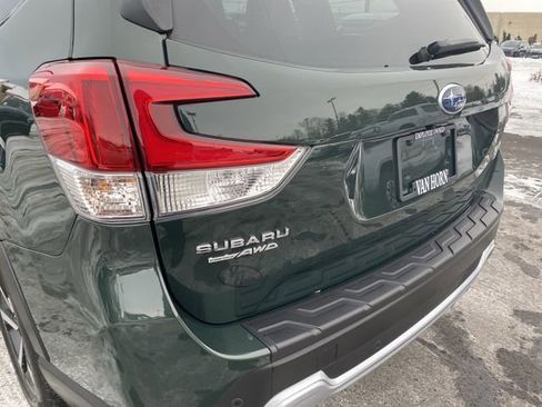 Used 2024 Subaru Forester Touring w/ Pop Package 2 image 42