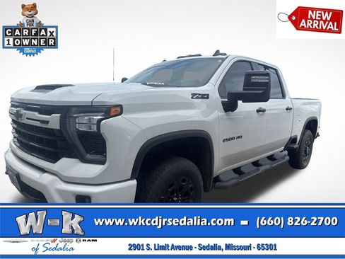 Used 2024 Chevrolet Silverado 2500 LT w/ Z71 Sport Edition image 10