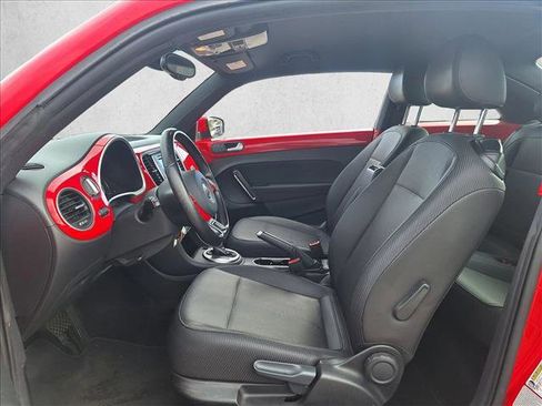 Used 2016 Volkswagen Beetle 1.8T SE w/ Lighting Package image 10