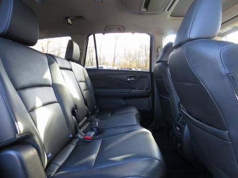 Used 2019 Honda Pilot EX-L image 17