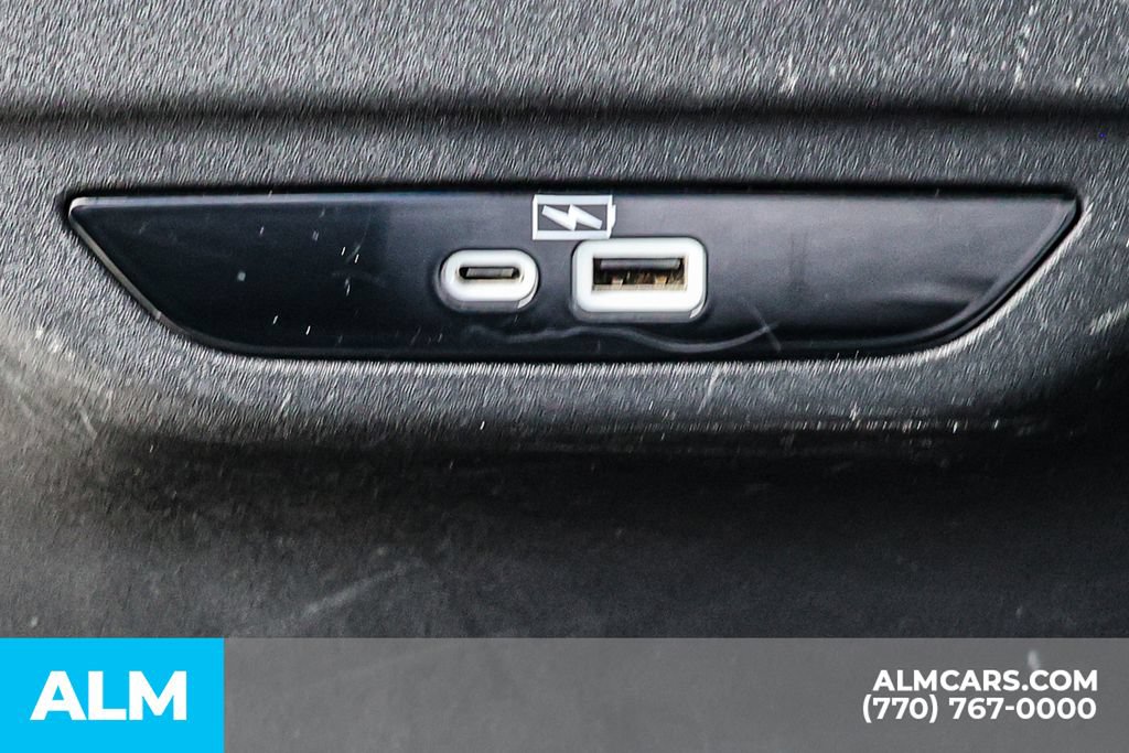 Used 2023 Chrysler Pacifica Touring-L FWD image 49