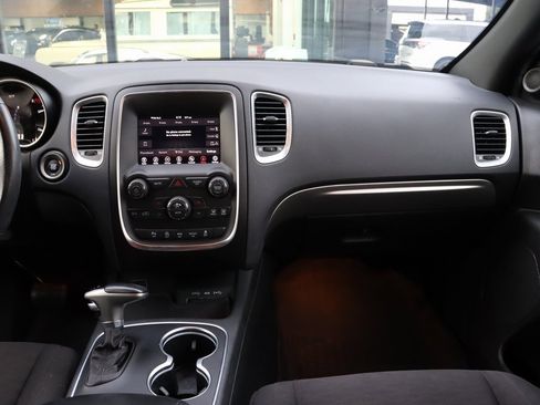 Used 2020 Dodge Durango SXT image 23