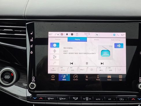 Used 2022 Jeep Wagoneer Series III w/ Premium Group I image 13