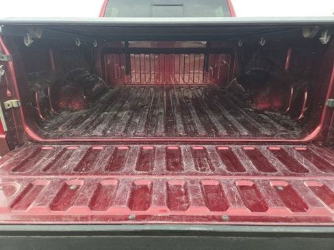 Used 2022 RAM 1500 Laramie AWD/4WD image 5