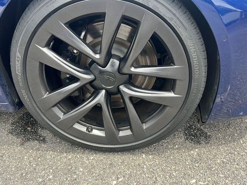 Used 2022 Tesla Model S AWD/4WD image 9