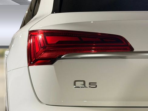Used 2023 Audi Q5 2.0T Premium Plus w/ Premium Plus Package AWD/4WD image 29