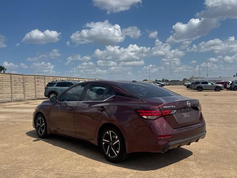 Certified 2025 Nissan Sentra SV FWD image 15