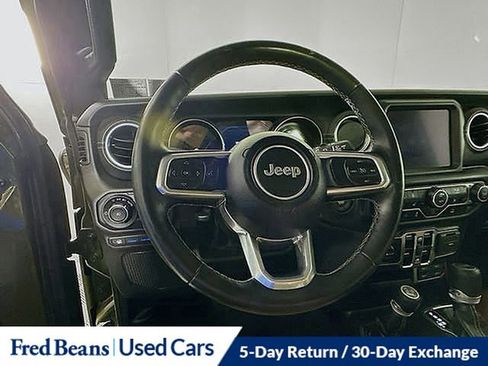 Used 2022 Jeep Wrangler Unlimited Sahara w/ Cold Weather Group image 20