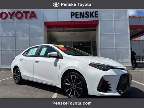 Used 2017 Toyota Corolla SE FWD image 1