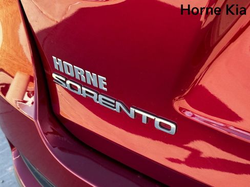 Used 2020 Kia Sorento AWD V6 image 25