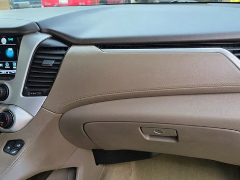 Used 2018 GMC Yukon SLT w/ Open Road Package AWD/4WD image 13
