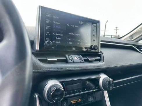 Used 2019 Toyota RAV4 XLE Premium w/ Cold Weather Package AWD/4WD image 18