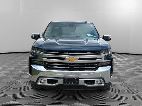 Certified 2019 Chevrolet Silverado 1500 LTZ w/ LTZ Premium Package AWD/4WD image 8