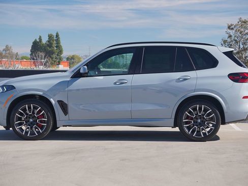 New 2026 BMW X5 xDrive40i w/ Executive Package image 4