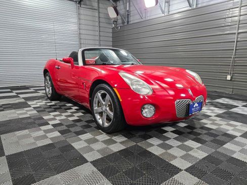 Used 2008 Pontiac Solstice Convertible w/ Preferred Package image 4
