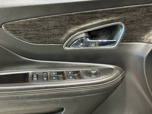 Used 2014 Buick Encore FWD image 11