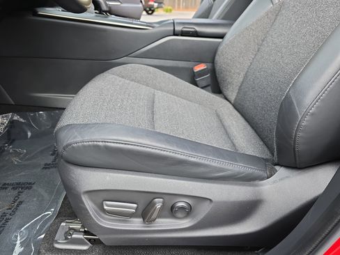 Used 2023 Toyota Crown XLE image 30