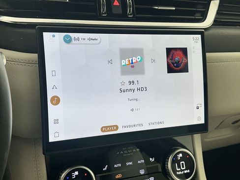 Used 2026 Jaguar F-PACE R-Dynamic S image 23