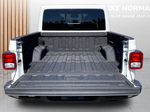 New 2026 Jeep Gladiator Sport image 25