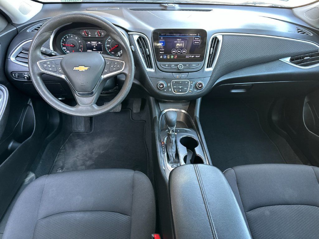 Used 2023 Chevrolet Malibu LT FWD image 15