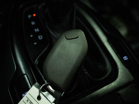 Used 2025 Kia K4 LXS image 18