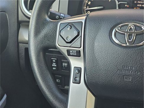 Used 2018 Toyota Tundra SR5 image 21