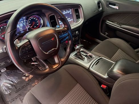 Used 2022 Dodge Charger R/T RWD image 7