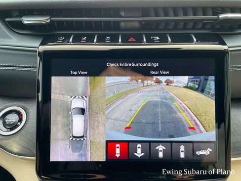 Used 2024 Jeep Grand Cherokee Limited w/ Luxury Tech Group II image 31