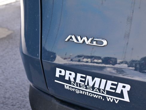Used 2025 Toyota Grand Highlander AWD image 11