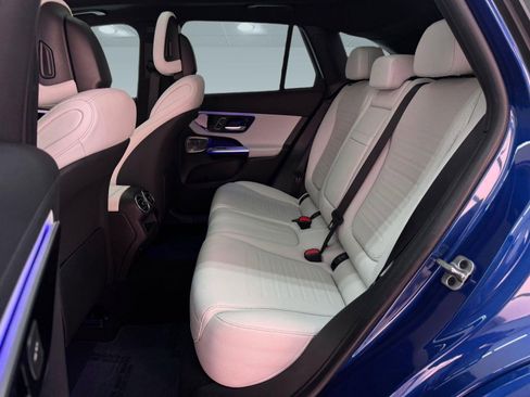 Used 2023 Mercedes-Benz GLC 300 image 12