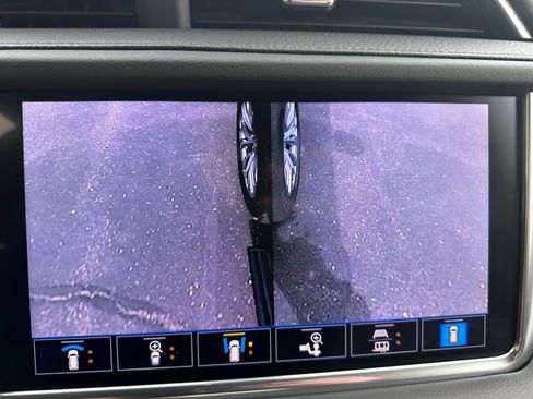 Used 2021 GMC Yukon Denali w/ Denali Premium Package AWD/4WD image 30