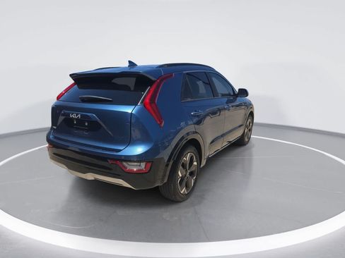 Used 2025 Kia Niro Wave FWD image 8