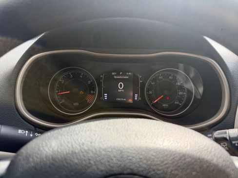 Used 2015 Jeep Cherokee Sport w/ Sport Appearance Group FWD image 14