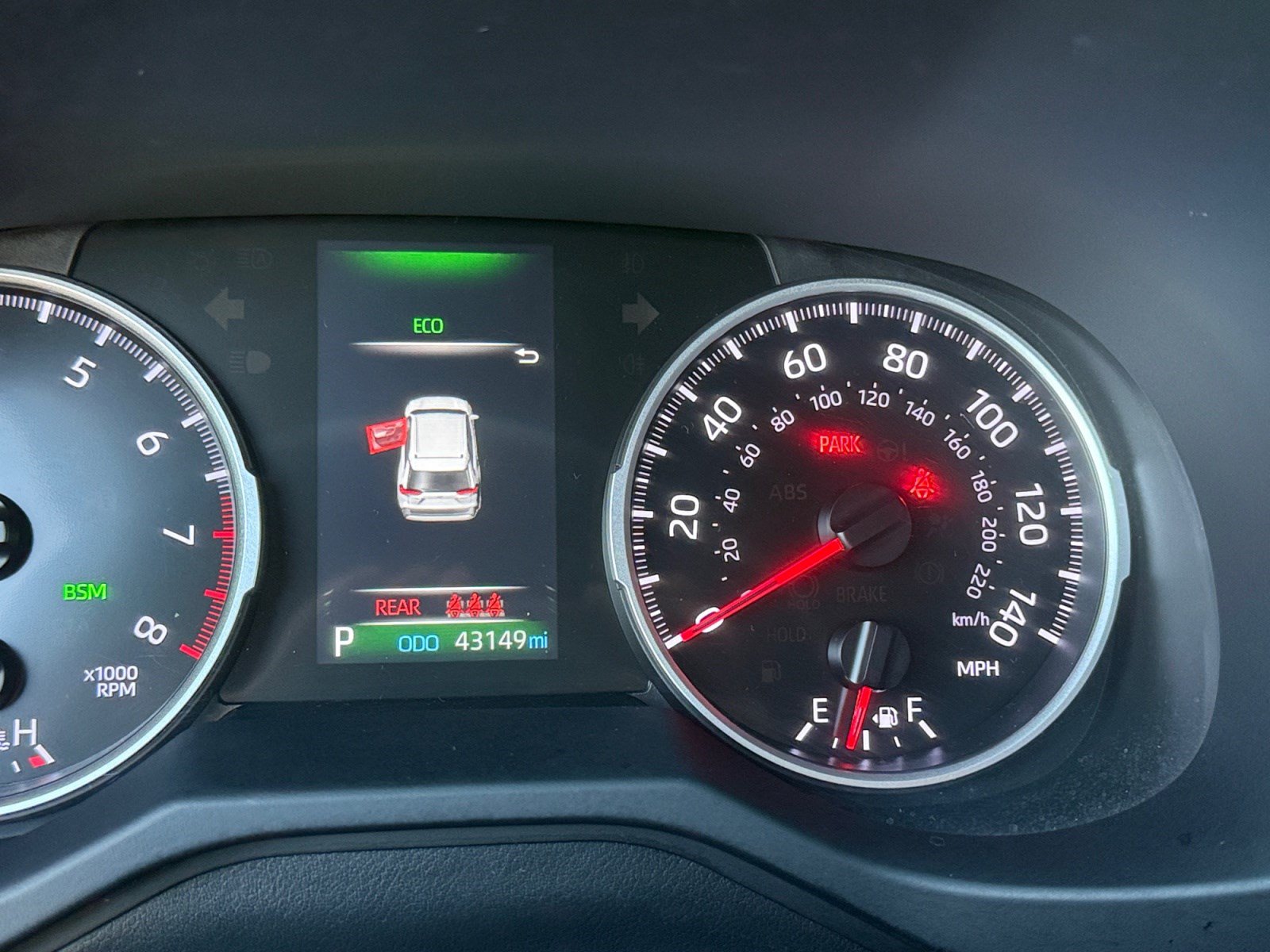 Used 2021 Toyota RAV4 XLE w/ XLE Grade Weather Package AWD/4WD image 11