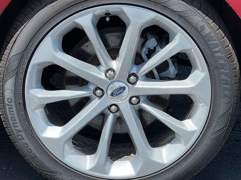Used 2015 Ford Taurus Limited w/ Equipment Group 301A FWD image 7
