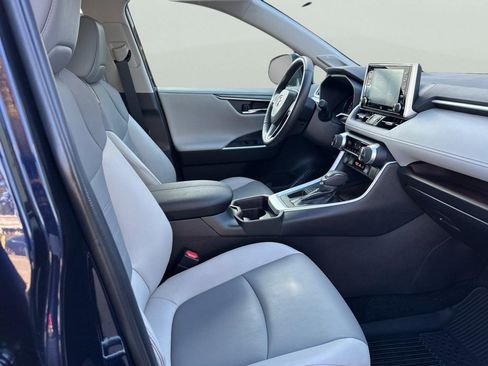 Certified 2021 Toyota RAV4 Limited image 21