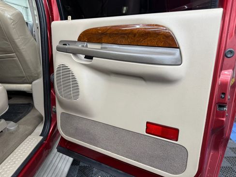 Used 2002 Ford Excursion Limited image 9