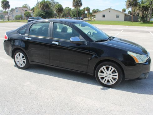 Used 2011 Ford Focus SEL w/ 301A Rapid Spec Order Code FWD image 21