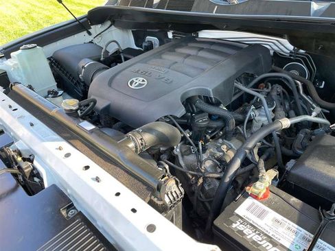 Used 2017 Toyota Tundra SR AWD/4WD image 98
