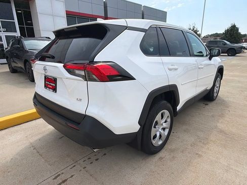 Used 2024 Toyota RAV4 LE FWD image 4