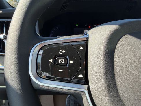 New 2026 Volvo XC60 B5 Plus w/ Protection Package image 28