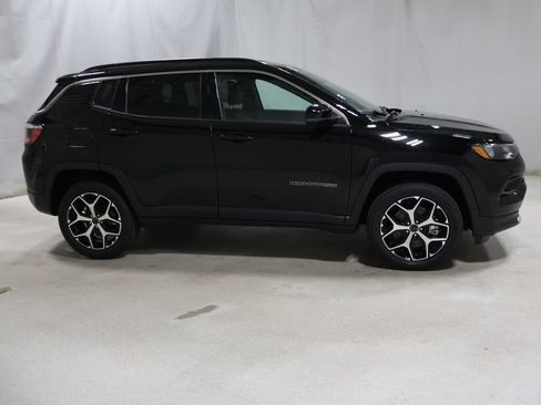 New 2026 Jeep Compass Limited AWD/4WD image 8