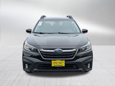 Used 2022 Subaru Outback Premium AWD/4WD image 2