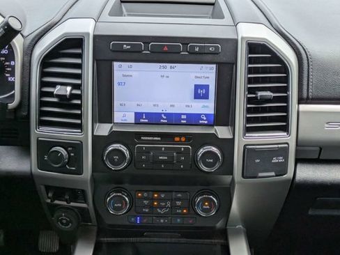 Used 2021 Ford F250 Lariat w/ Lariat Value Package RWD image 18