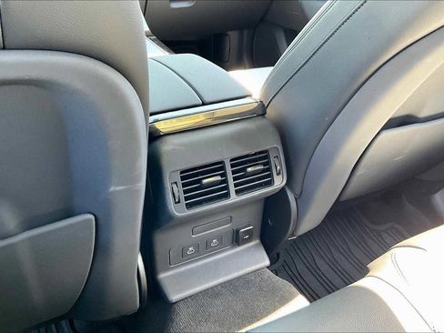 Used 2025 Land Rover Range Rover Velar S image 35