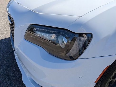 Used 2020 Chrysler 300 S w/ 300S Premium Group image 9