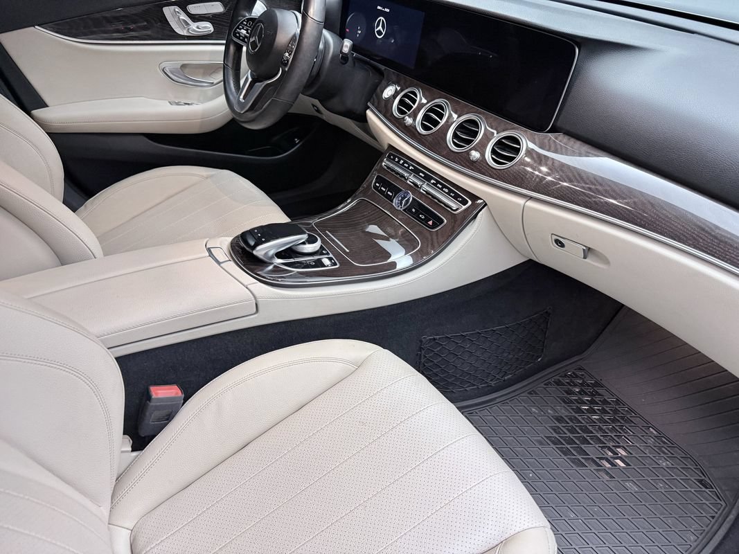 Used 2020 Mercedes-Benz E 350 4MATIC Sedan w/ Premium Package image 11