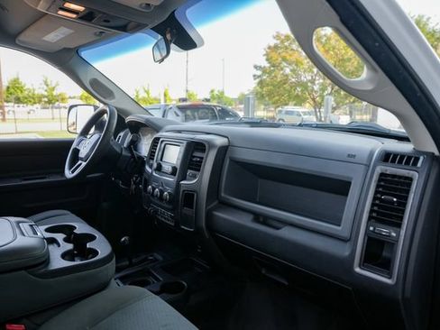 Used 2018 RAM 2500 Tradesman w/ Chrome Appearance Group AWD/4WD image 33